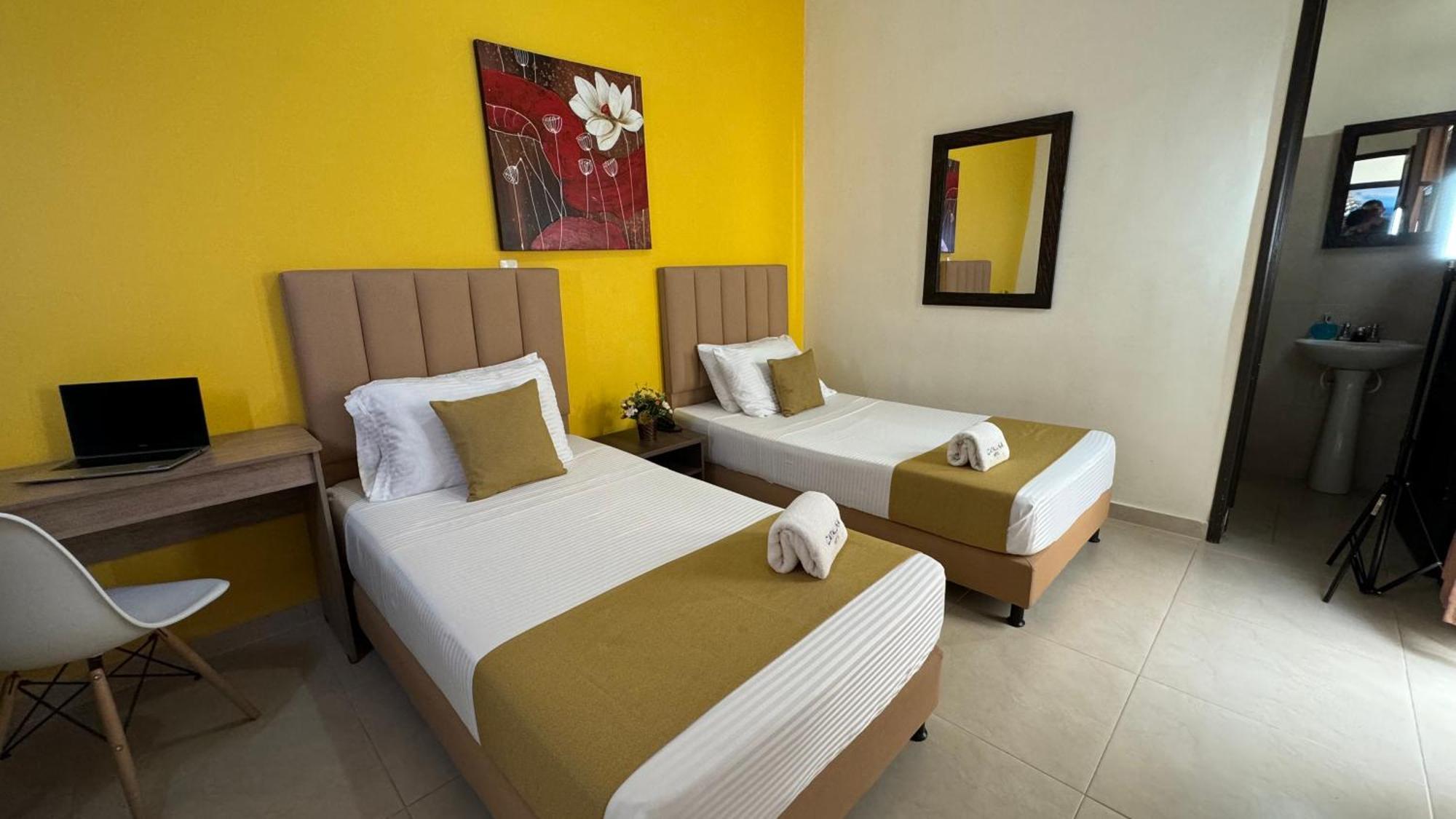 Hotel Cataluna - Soluciones Hoteleras Pereira Eksteriør billede