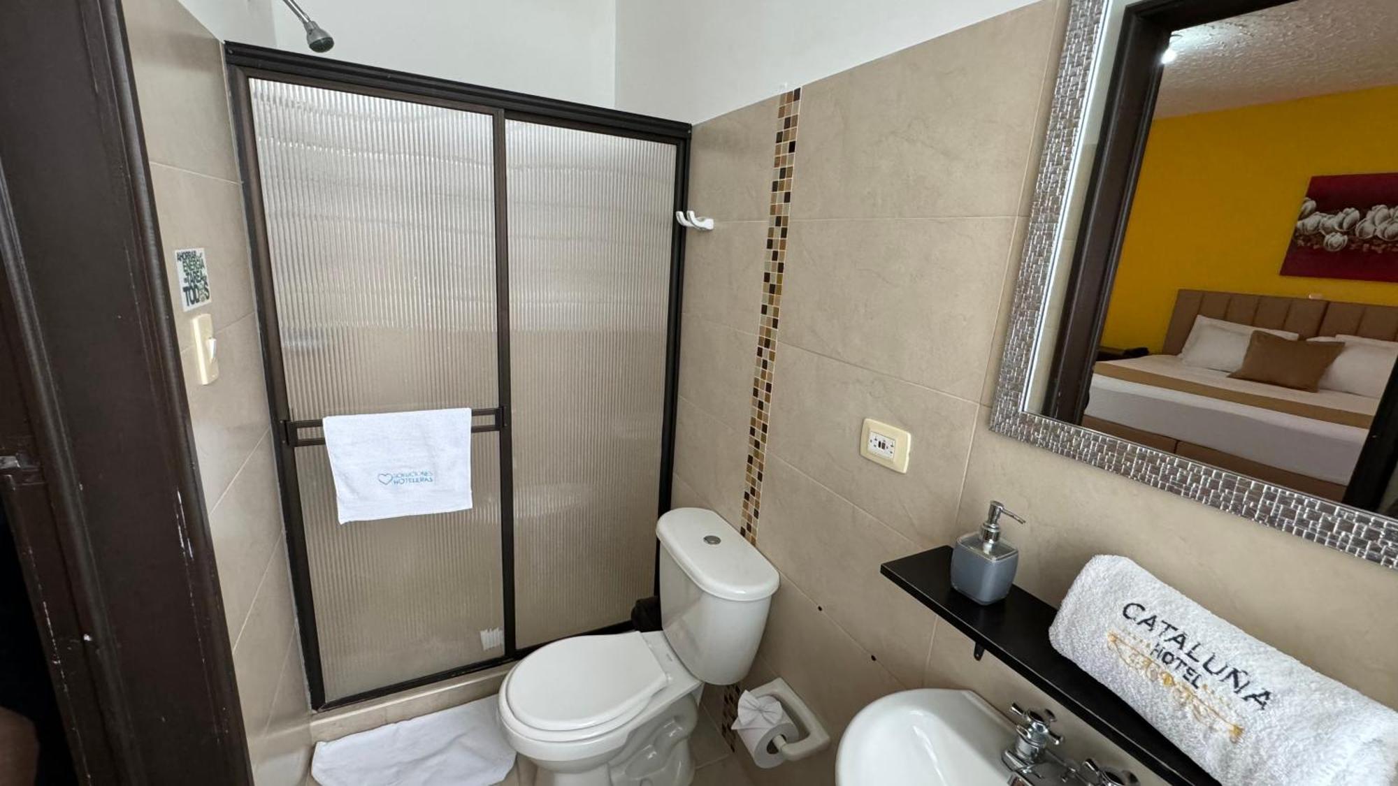 Hotel Cataluna - Soluciones Hoteleras Pereira Eksteriør billede