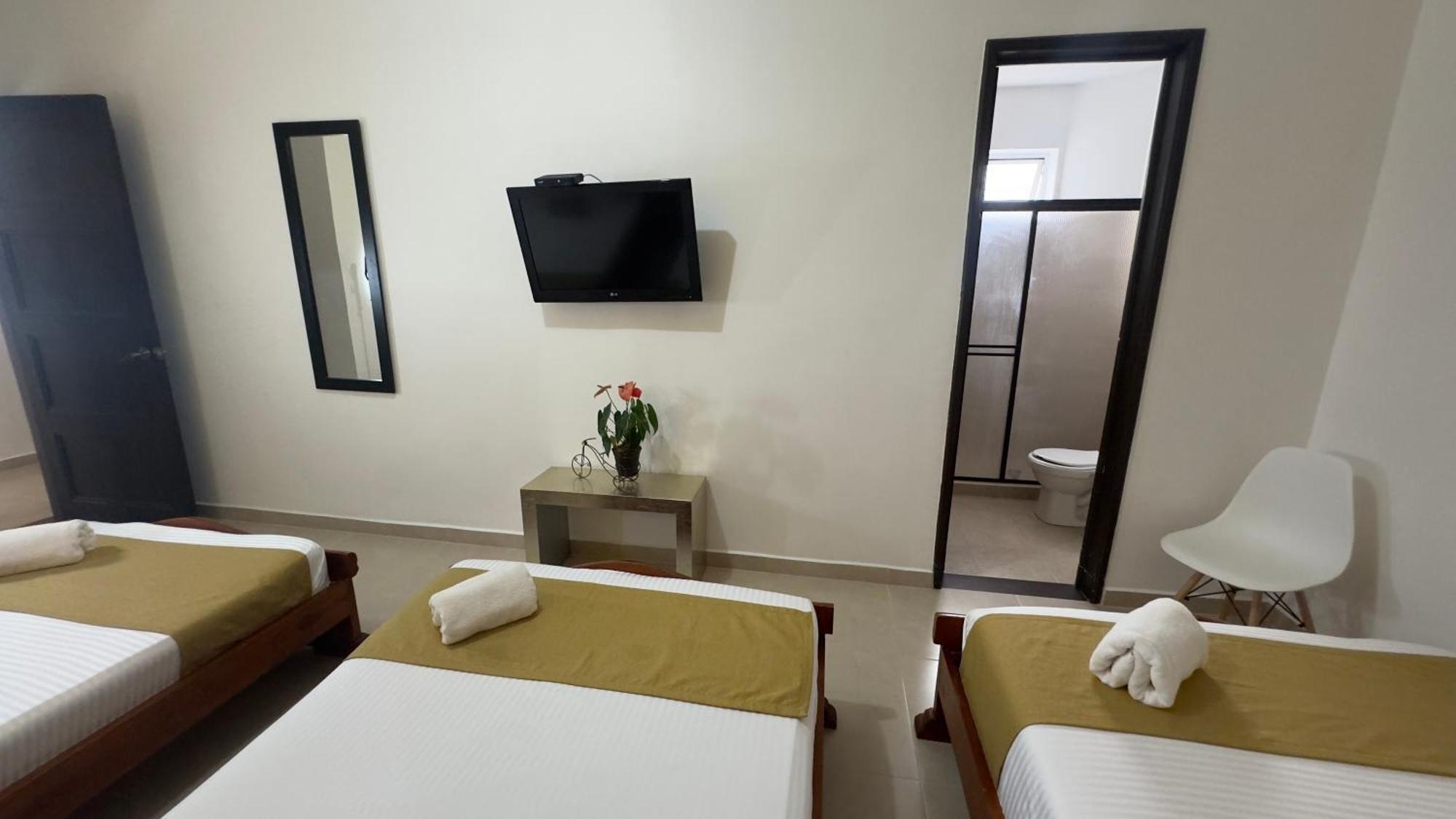 Hotel Cataluna - Soluciones Hoteleras Pereira Eksteriør billede